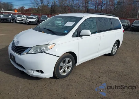 2014 Toyota Sienna Le V6 8 Passenger из США, поврежденный, VIN 5TDKK3DC6ES478033